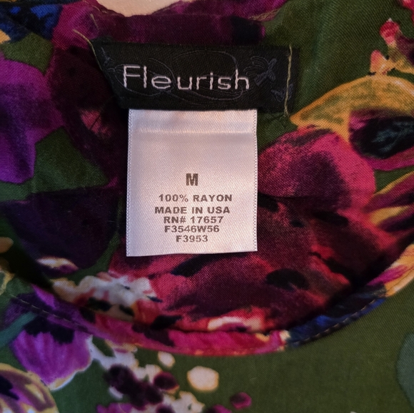 Fleurish Green Floral Print Sleeveless Top Size Medium - Picture 2 of 7